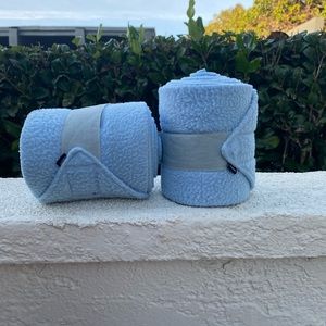 Blue polo wraps